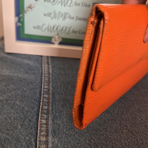 LV International Orange Epi long wallet - Picture 5 of 12